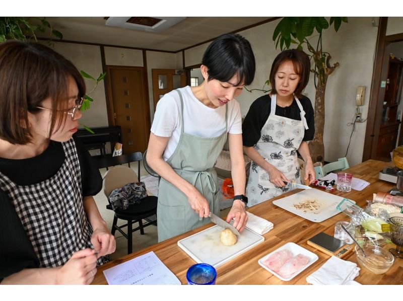 [อาคิตะ โยโคเตะ] สัมผัสประสบการณ์อาหารญี่ปุ่นดั้งเดิมที่ไม่ใส่น้ำตาลหรือน้ำมัน | คลาสสอนทำอาหารเพื่อสุขภาพที่บ้าน โดยใช้ "คาซาเนะนิ" (สตูว์แบบหลายชั้น) ซึ่งสืบทอดกันมาตั้งแต่สมัยเอโดะの紹介画像