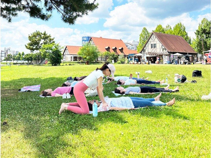 ★2026/3/11(水)限定★【滋賀・琵琶湖】FUNG SIU KEI様　木陰ヨガの紹介画像