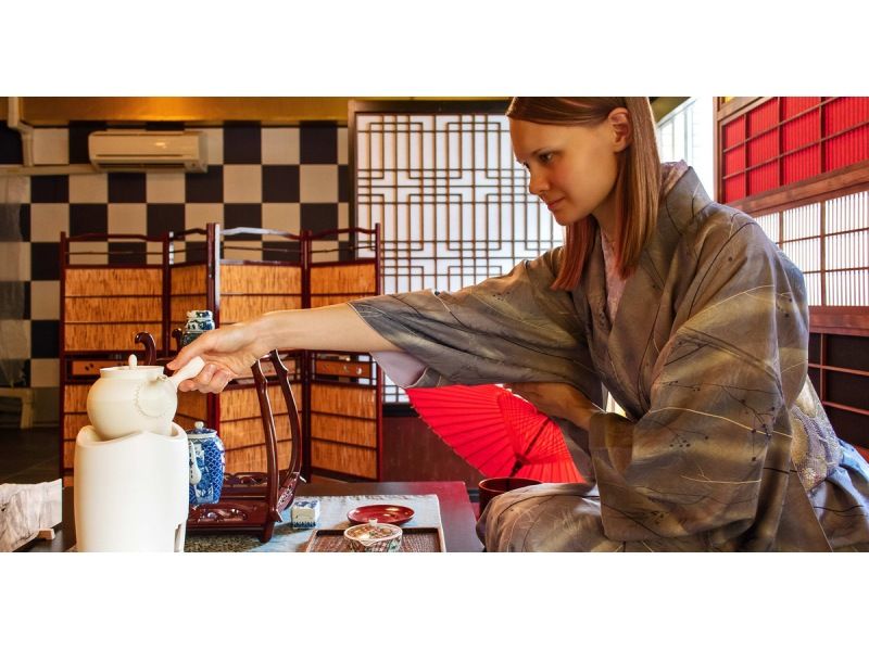 【京都・東山】一味違った茶道体験！和菓子と楽しむ煎茶道のお手前観賞（手ぶらOK・初心者歓迎）の紹介画像