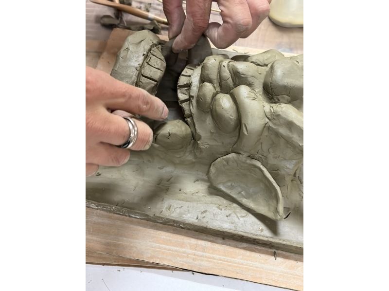 [Hyogo, Awaji Island] Awaji Tile Story: Feel like a "demon maker"! Make your own original oni tile with this mini oni tile making experience: Tile-making lunch set planの紹介画像