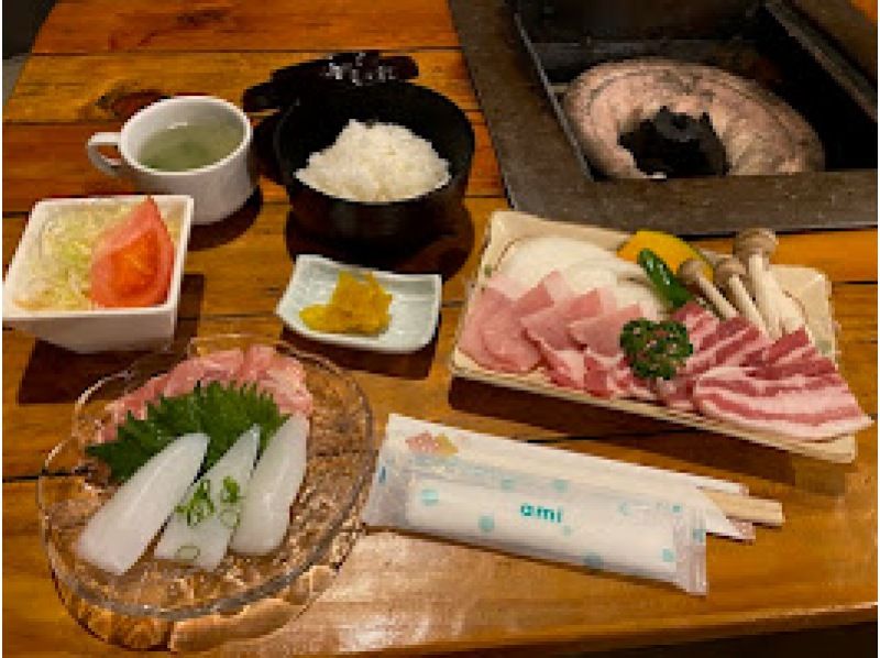 [Hyogo, Awaji Island] Awaji Tile Story: Feel like a "demon maker"! Make your own original oni tile with this mini oni tile making experience: Tile-making lunch set planの紹介画像