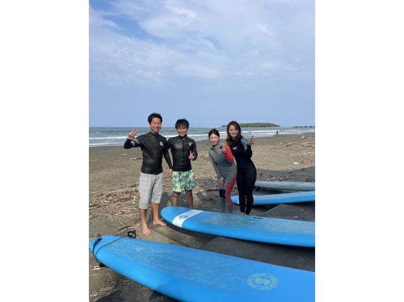 【宫崎县青岛】在宫崎美丽的大海中体验特别的冲浪之旅～欢迎初学者、家庭和情侣！の紹介画像