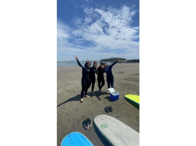 【宫崎县青岛】在宫崎美丽的大海中体验特别的冲浪之旅～欢迎初学者、家庭和情侣！の紹介画像