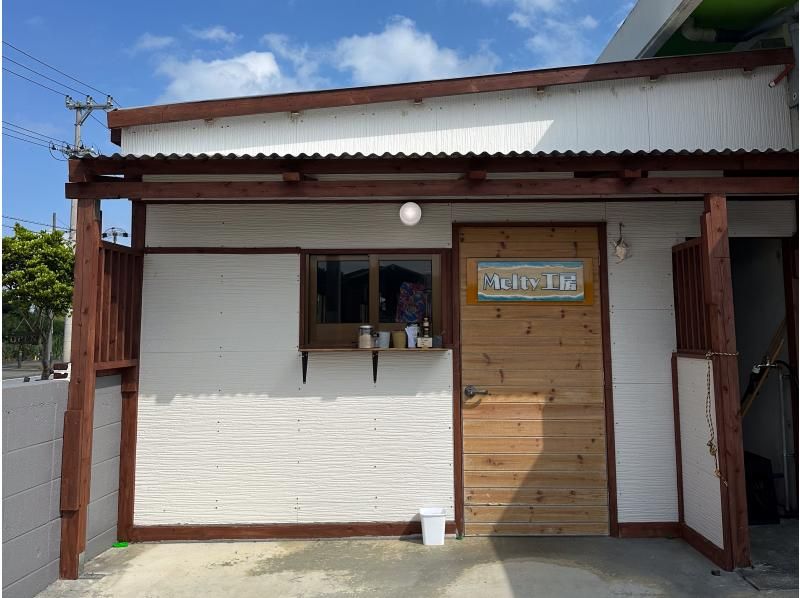 [โอกินาวา, ​​มิยาโกะจิมะ] ประสบการณ์ศิลปะเรซินรูปทะเล! กิจกรรมยอดนิยม "การผลิตงานศิลปะเรซินรูปนาฬิกา" มาสร้างสรรค์งานศิลปะที่ depicting ทะเลของมิยาโกะจิมะกันเถอะ! ~ เดินทางสะดวก เพียง 5 นาทีจากสนามบินมิยาโกะ!の紹介画像