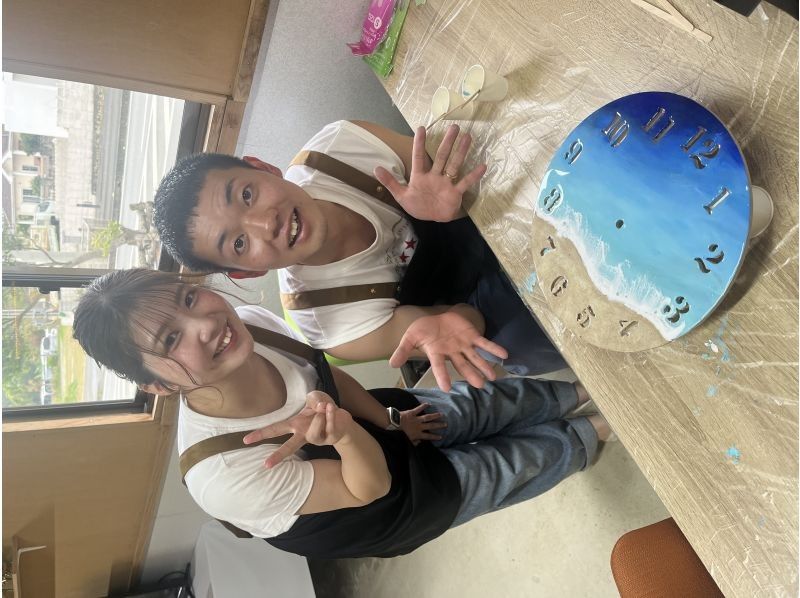 【沖縄・宮古島】〜都合の良い時間で予約可能！〜海レジンアート体験！大人気の『時計レジンアート制作』宮古島の海をアートで作ろう！の紹介画像