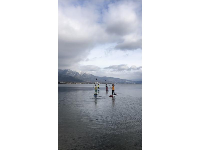 【滋賀・琵琶湖】SUP学割・貸切プラン！-新Wani Base-で水上散歩 レンタル込み！3名様以上(期間限定)の紹介画像