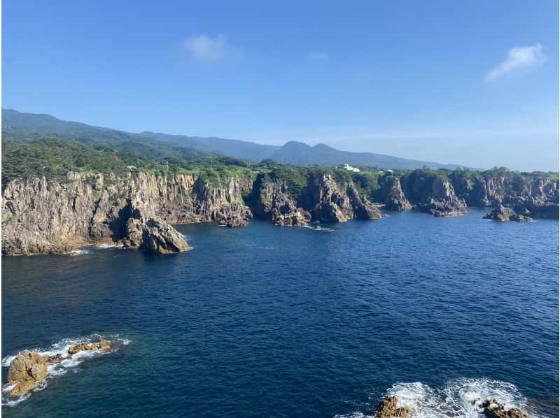 [Niigata/Sado] Cycling experience through the spectacular scenery of Tobishima day lilies in bloomの紹介画像