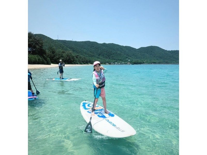奄美大島・奄美群島 シュノーケリング 食事付き大人気Kazboバーガーのランチ＋ウミガメを探すシュノーケル＋奄美SUPパイオニアのスクールの紹介画像