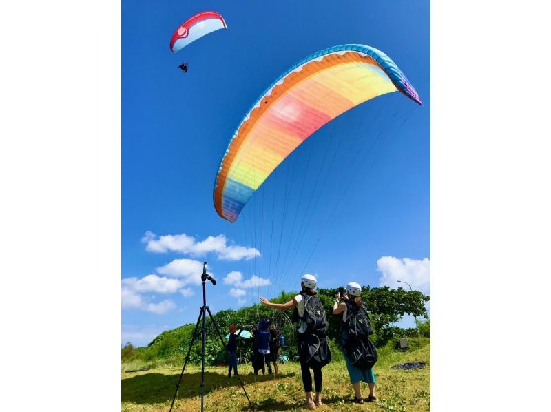 【沖縄・中城村/読谷村/海中道路】モーターパラグライダー遊覧体験飛行！(～2026年3月31日まで)のコピーの紹介画像