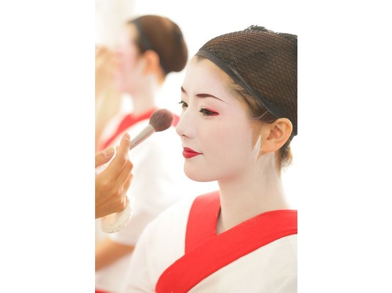 Limited time offer [Kyoto, Kiyomizu-dera Temple] For those who want to take a short stroll! Maiko Mini Stroll Plan 22,000 yen &rarr; 8,900 yen (excluding tax) の紹介画像