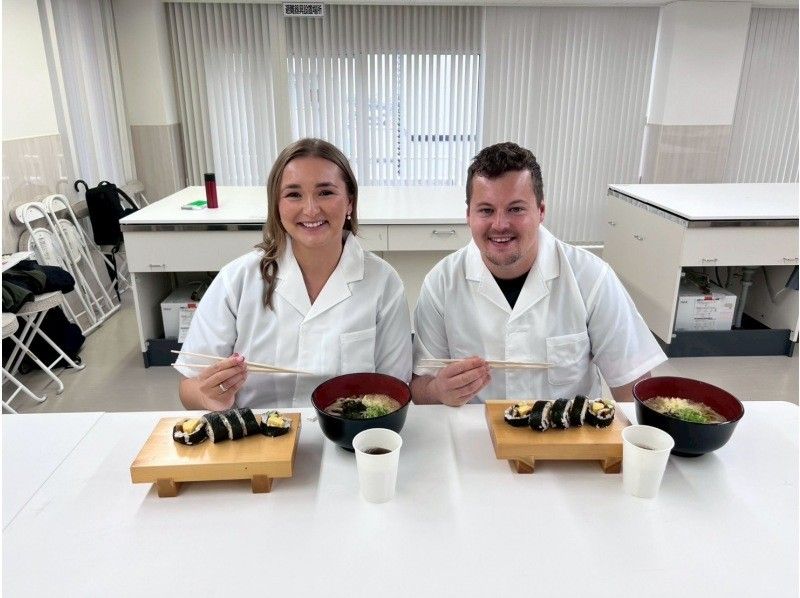 [Kyoto, Shimogyo Ward] Learn from a chef in Miyagawacho, Kyoto and experience authentic Japanese cooking starting with dashiの紹介画像