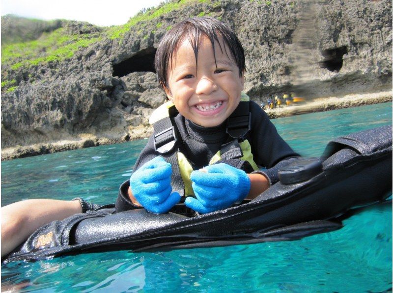 【沖縄/北谷】美ら海シュノーケル◇貸切専属ガイド◇餌あげ無料◇Gopro無料写真動画付き◇初心者歓迎◇最高な沖縄時間をお約束♪の紹介画像