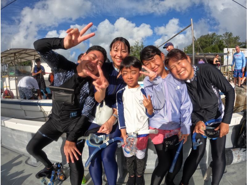 【沖縄/北谷】美ら海シュノーケル◇貸切専属ガイド◇餌あげ無料◇Gopro無料写真動画付き◇初心者歓迎◇最高な沖縄時間をお約束♪の紹介画像