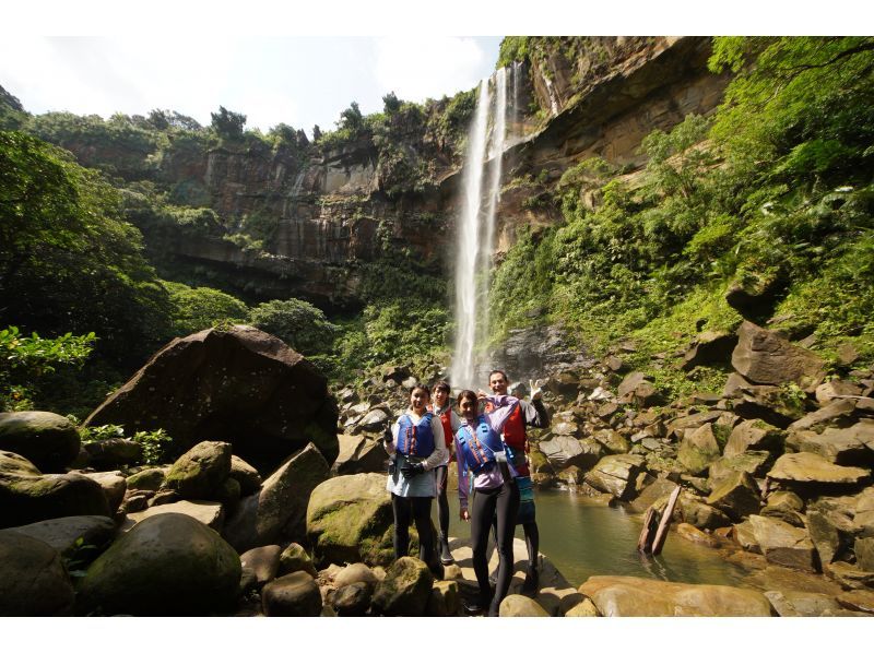 [Okinawa, Iriomote Island] Pinaisara Falls 1-day tour [Kayaking and trekking]の紹介画像
