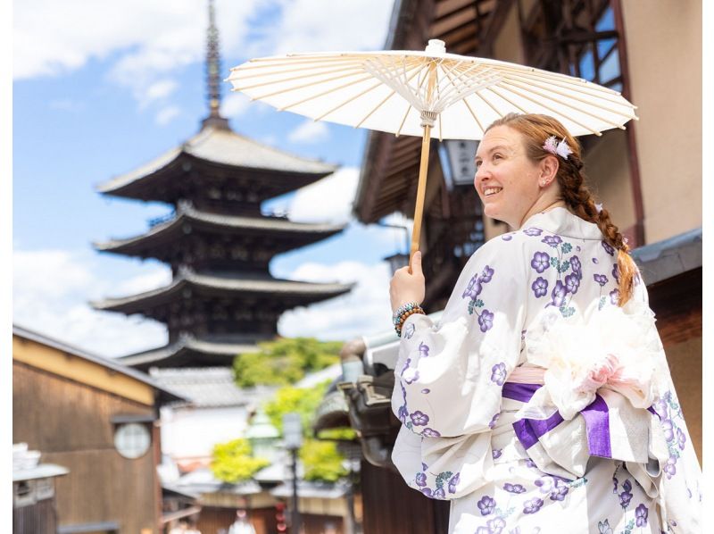 [Kyoto, Gojo] One-day Kyoto sightseeing in kimono or yukata, winter sightseeing, cherry blossom viewing "Mini Higashiyama location photo shoot in couple kimono" Recommended for couplesの紹介画像
