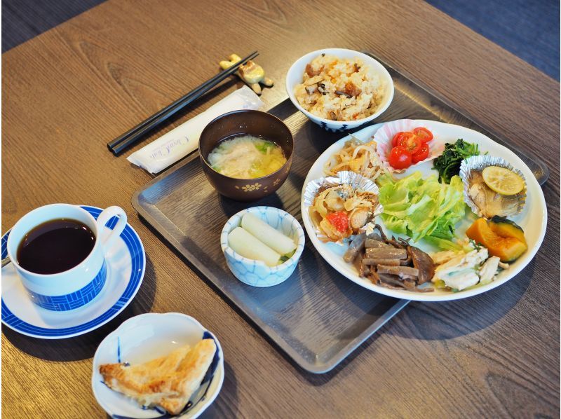 【新潟・南魚沼市】新感覚！エアスノーシューで雪原＆低山トレッキング 浦佐の「フットパス」で冬を満喫ツアーの紹介画像