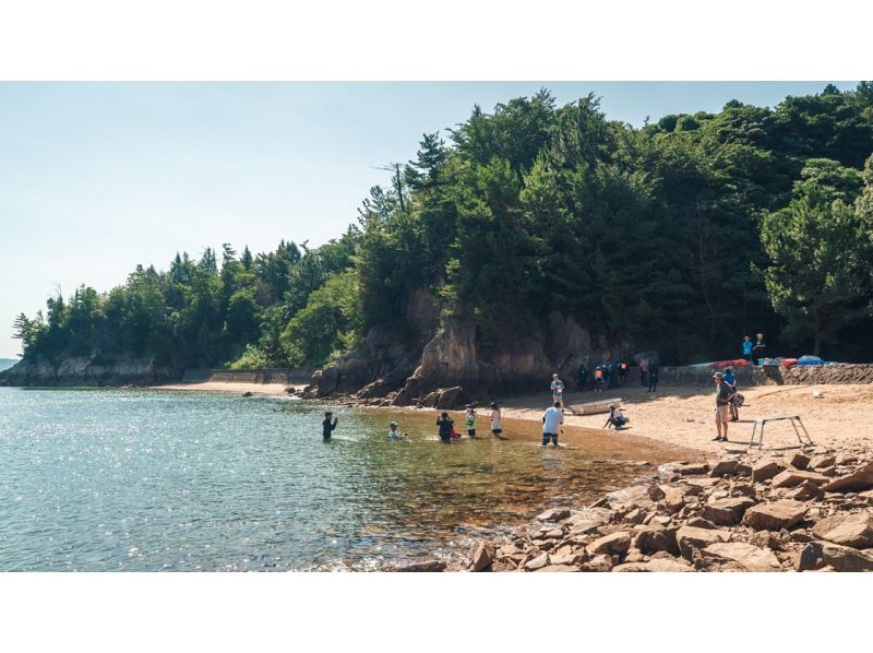 【広島・江田島】瀬戸内海最大の無人島でデイキャンプ〜大自然で遊ぼう！釣り！バーベキュー！の紹介画像