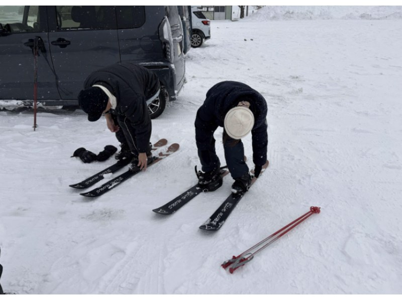 【青森・下北／三沢】東北町小川原湖畔でガイド付きスノーハイク体験！（ガニ汁テイクアウトチケット・温泉入浴券付き）の紹介画像