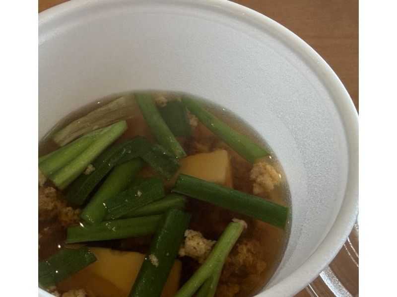 【青森・下北／三沢】東北町小川原湖畔でガイド付きスノーハイク体験！（ガニ汁テイクアウトチケット・温泉入浴券付き）の紹介画像