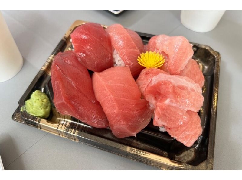 [โตเกียว, ตลาดสึกิจิ] ทัวร์ชมตลาดสึกิจิ (ใช้เวลา 2 นาทีจากทั้งสถานีรถไฟสายฮิบิยะและสายโทเอะโอเอโดะ)の紹介画像