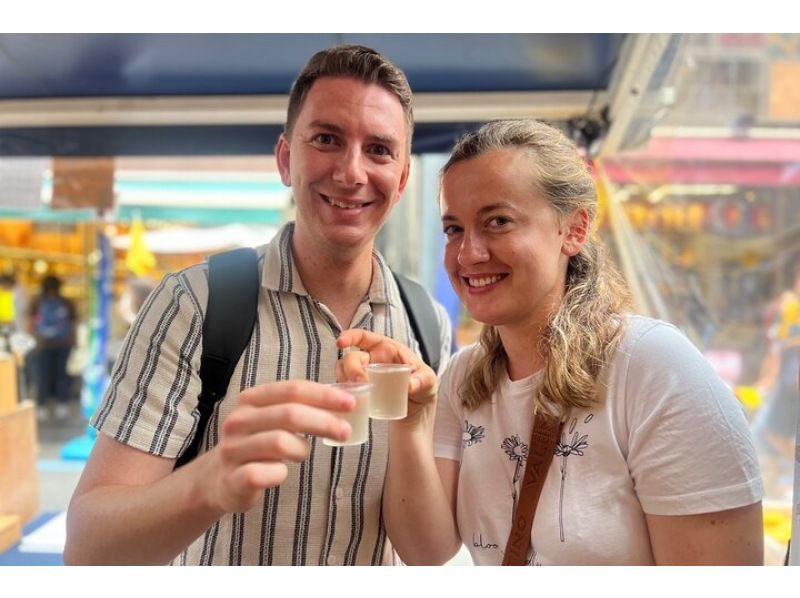 [โตเกียว, ตลาดสึกิจิ] ทัวร์ชมตลาดสึกิจิ (ใช้เวลา 2 นาทีจากทั้งสถานีรถไฟสายฮิบิยะและสายโทเอะโอเอโดะ)の紹介画像