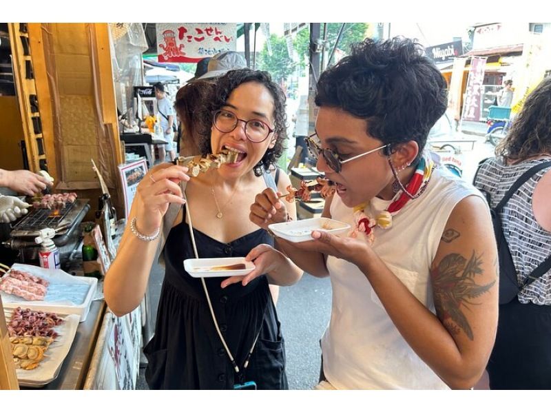 [โตเกียว, ตลาดสึกิจิ] ทัวร์ชมตลาดสึกิจิ (ใช้เวลา 2 นาทีจากทั้งสถานีรถไฟสายฮิบิยะและสายโทเอะโอเอโดะ)の紹介画像