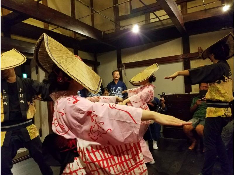 【富山・八尾】貸切りお座敷おわら鑑賞と三味線や踊り体験、八尾の文化解説付きプライベートプランの紹介画像