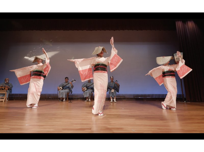 【富山・八尾】山里に息づく伝統芸能と酒文化をめぐる越中八尾の旅の紹介画像