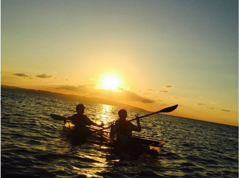 《石垣島・宮良川・サンセット》1周年記念！特別割引き中♪川と海ふたつの景色が交わる場合で迎える夕日。カヤックだから辿りつける特別な瞬間。の紹介画像