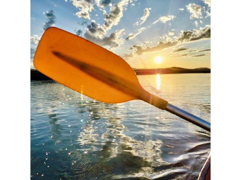 《石垣島・宮良川・サンセット》1周年記念！特別割引き中♪川と海ふたつの景色が交わる場合で迎える夕日。カヤックだから辿りつける特別な瞬間。の紹介画像