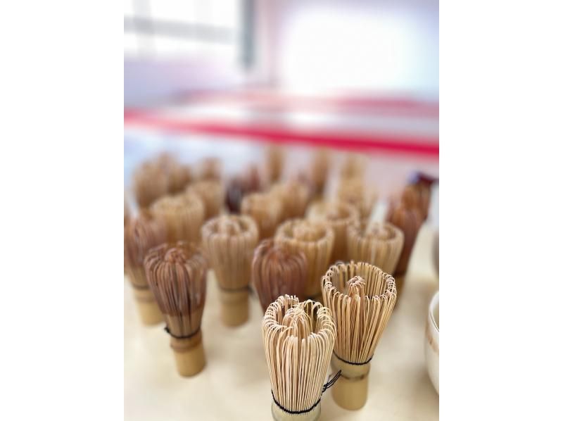 【京都・二条/今出川】本格的な「茶道・書道」体験 ＋ 厳選したヴィンテージ羽織の着衣体験セット（英語対応可能）の紹介画像