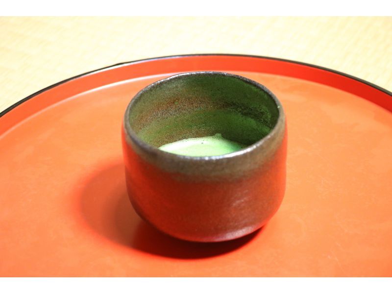 【京都・二条/今出川】本格的な「茶道・書道」体験 ＋ 厳選したヴィンテージ羽織の着衣体験セット（英語対応可能）の紹介画像