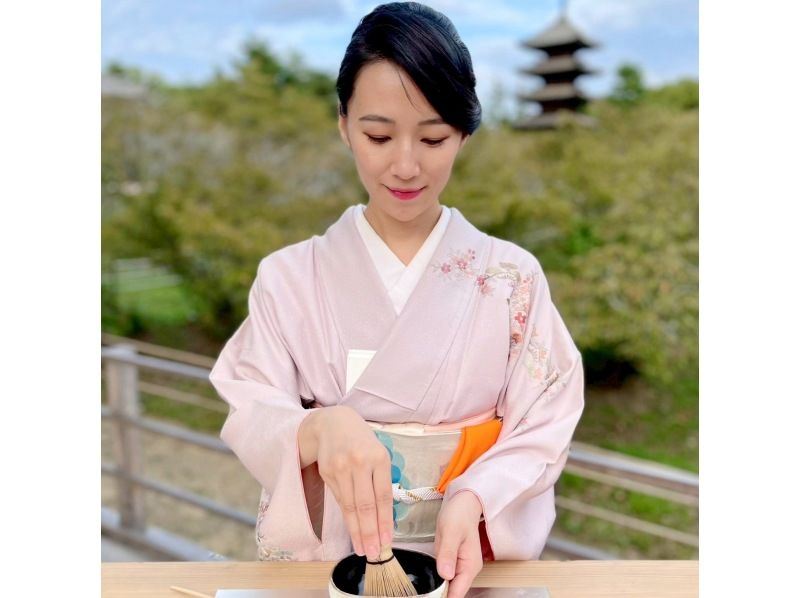 【京都・二条/今出川】本格的な「茶道・書道」体験 ＋ 厳選したヴィンテージ羽織の着衣体験セット（英語対応可能）の紹介画像