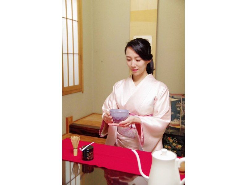 【京都・二条/今出川】本格的な「茶道・書道」体験 ＋ 厳選したヴィンテージ羽織の着衣体験セット（英語対応可能）の紹介画像