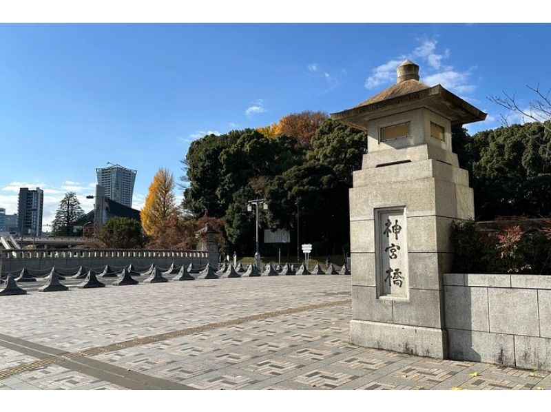 【東京・原宿】明治神宮のツアー！都会から休憩をとって自然に囲まれてゆっくりと歩きましょう！（原宿駅から1分）の紹介画像