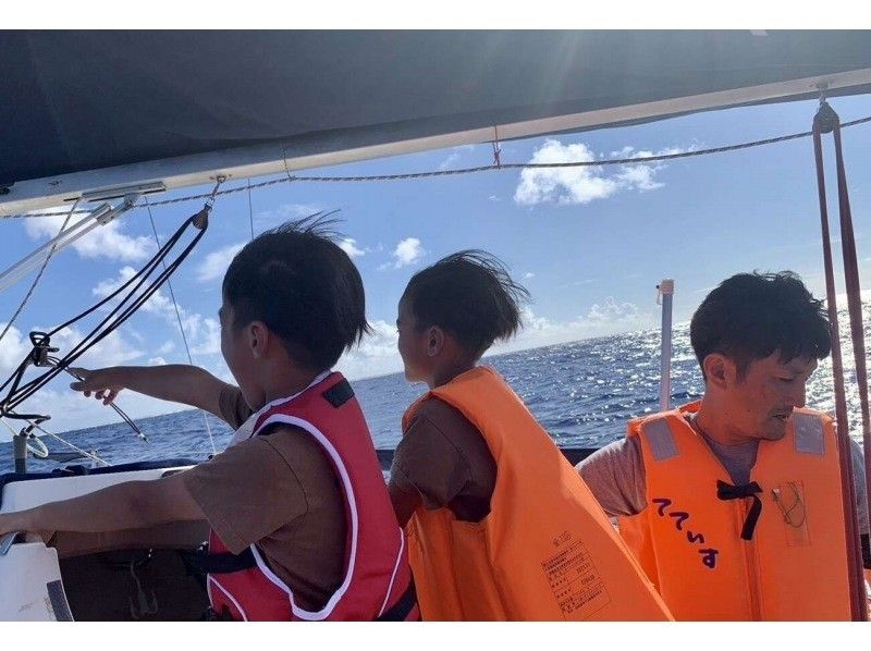 [Okinawa, Itoman] Fully chartered yacht for 2-4 people, affordable price. English version of Yacht Sailing Cruising.の紹介画像