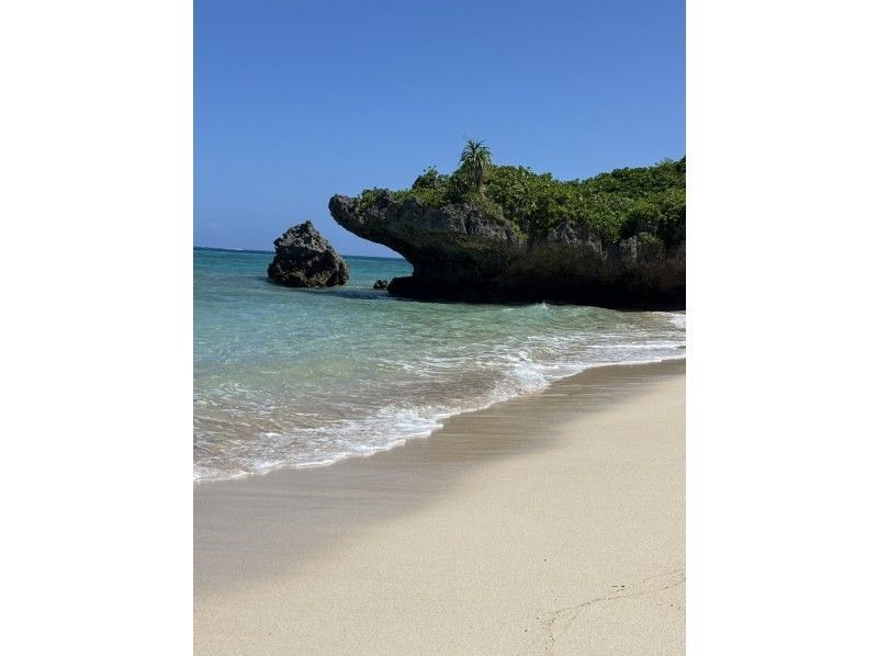 【沖縄・今帰仁村】クリアサップ・クリアカヤック&hellip;天然の水族館を味わえる。泳ぐのが苦手な方も大丈夫！シュノーケル&hellip;近くで鮮やかな竜宮城を体験！の紹介画像