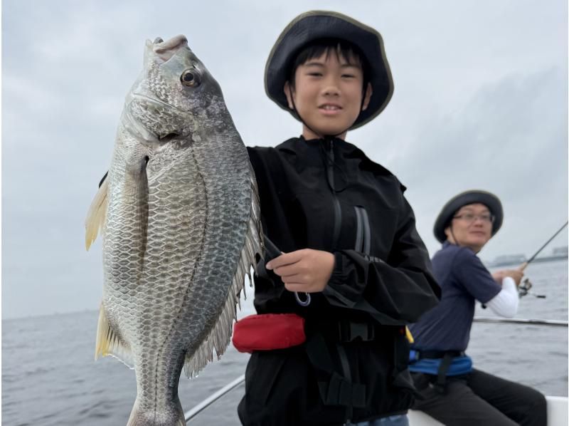 [Chiba, Funabashi] Hands-free fishing in the sea of ​​Funabashi / 2-hour sea fishing course (private charter available)の紹介画像
