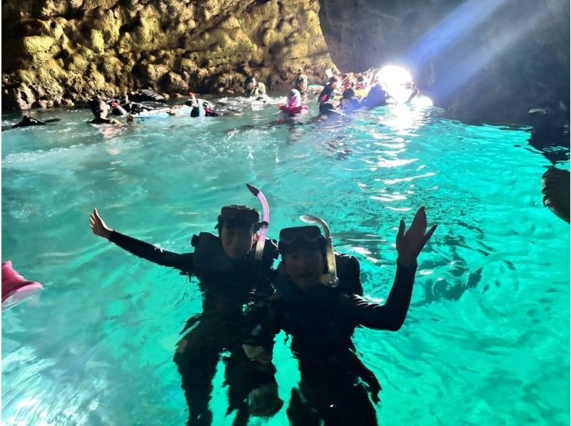 Okinawa Blue Cave Snorkeling [Free GoPro Photos and Videos] Boat Entry | All-inclusive, Lowest Price! Wetsuit and Equipment Rental Included. Beginners Welcome!の紹介画像