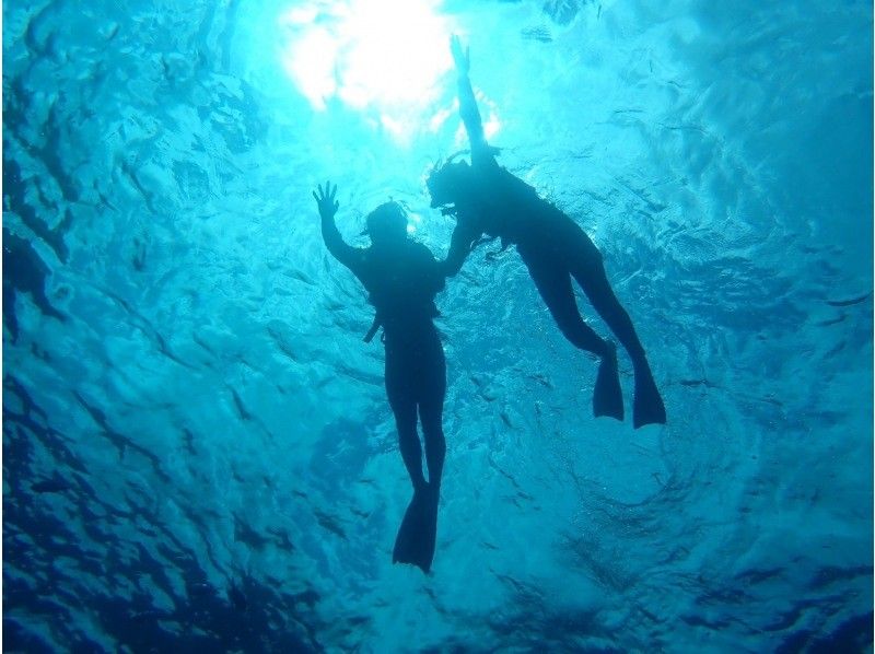 [Uninhabited Island Charter] Group Discount ☆ Snorkel & Skin Dive at Chibishi Atoll from Ginowan! Avoid crowds by boat & Beginners Welcome! You might even see some sea turtles!の紹介画像