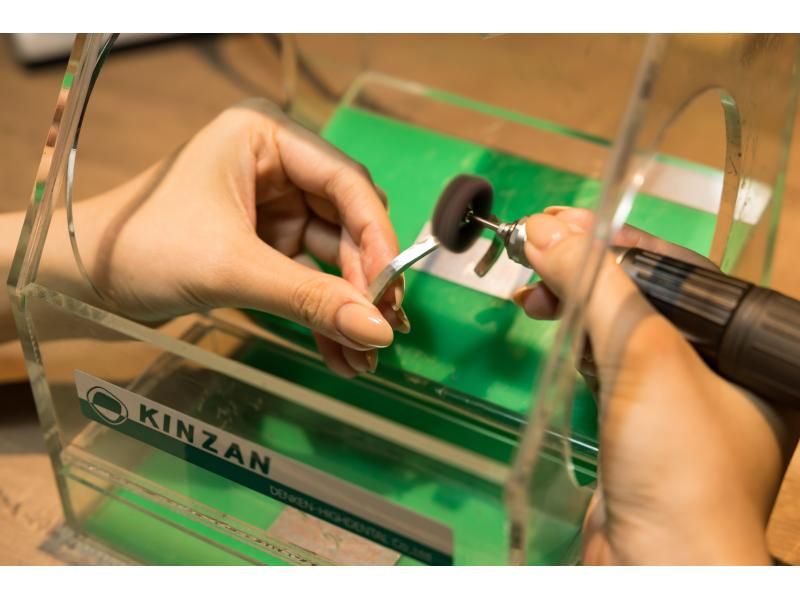 【北海道・札幌】世界に一つ「手作りシルバーバングル」体験。ペア製作も人気で雨の日デートや観光の思い出に最適。サプライズにもおすすめのプラン！の紹介画像