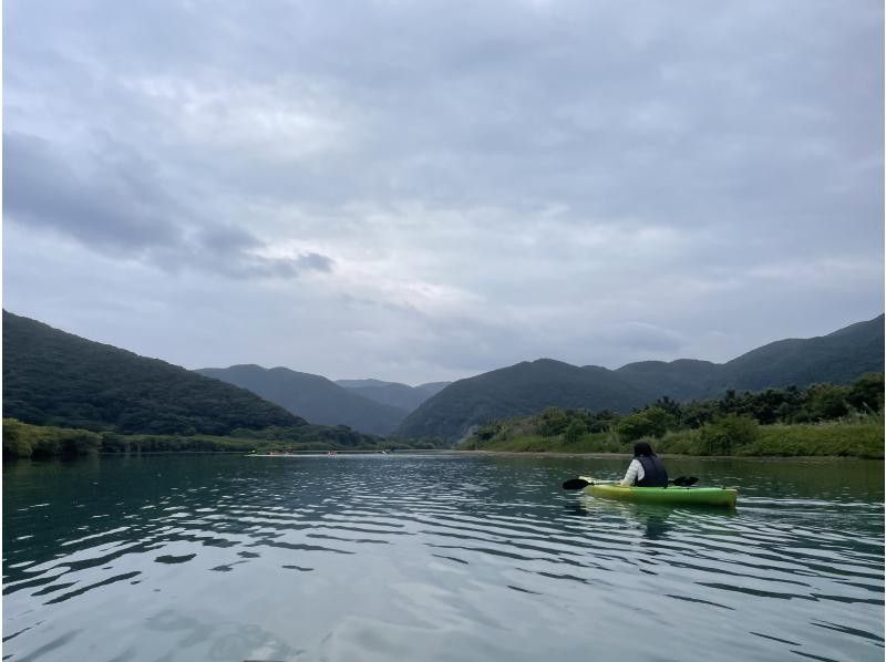【奄美大島　半日プラン】奄美の大自然マングローブのカヌー体験と源流の滝をトレッキング半日ツアー(4時間半)の紹介画像