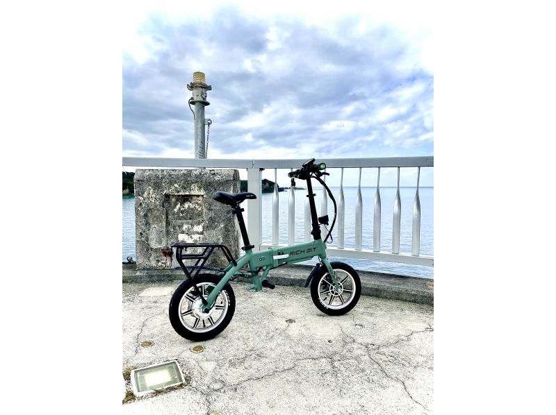 【沖縄・名護】古宇利島のおとなり屋我地島発！公道OK☆電動バイク島めぐり1時間プラン☆16歳以上なら免許不要♪の紹介画像