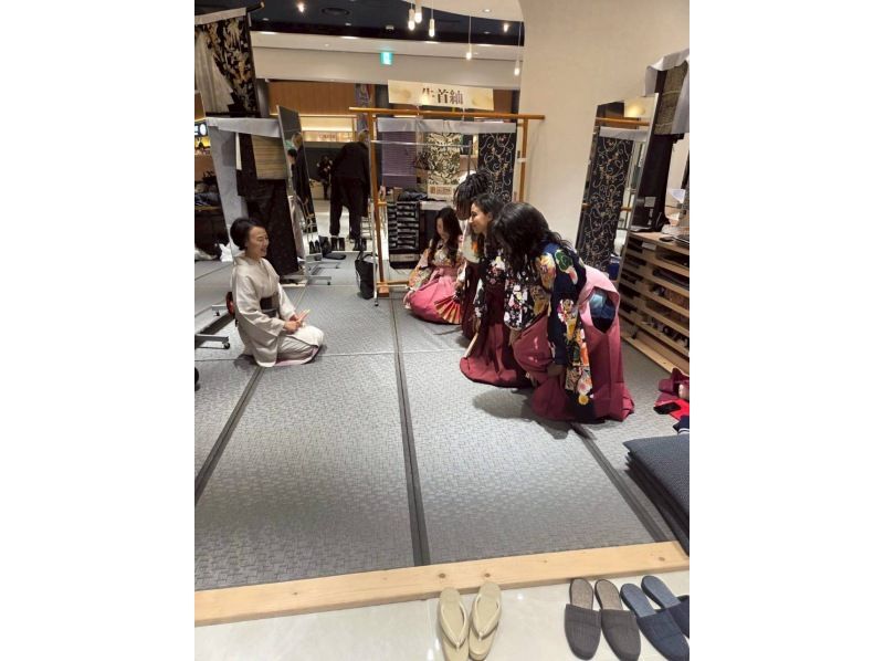 Tokyo, Haneda: Japanese Dance Lesson with Kimono Rentalの紹介画像
