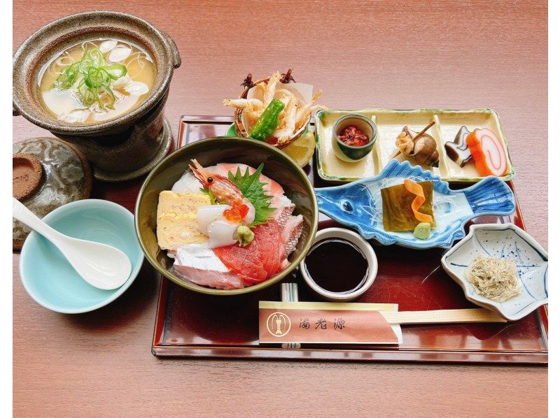 A trip to reflect on the sea, wine, and traditional crafts of Wajimaの紹介画像