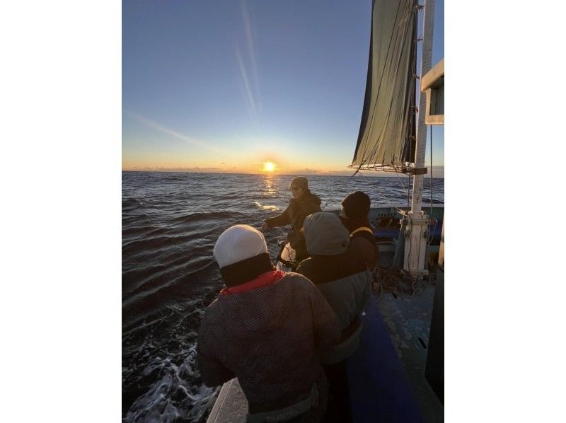 【千葉・勝浦】《八幡丸》イカの船釣り体験！初心者歓迎！乗合プランの紹介画像