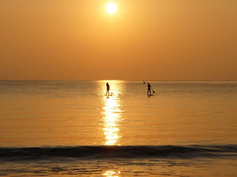  【宮古島】〈サンセットSUPクルーズ〉宮古No.1【写真データ/レンタル無料】直前予約OK！ヒルトン宮古島プール・ランチブッフェ割引券付の紹介画像