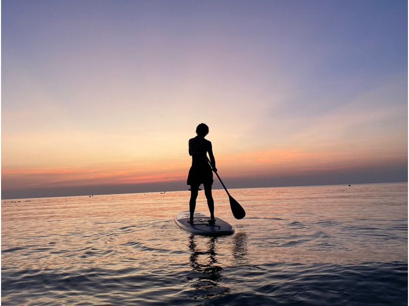  【宮古島】〈サンセットSUPクルーズ〉宮古No.1【写真データ/レンタル無料】直前予約OK！ヒルトン宮古島プール・ランチブッフェ割引券付の紹介画像