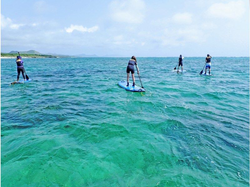 【宮古島】〈ユニの浜SUPツアー〉60歳～75歳の方だけの安心ツアー！【写真データ/レンタル無料】直前予約OK！の紹介画像