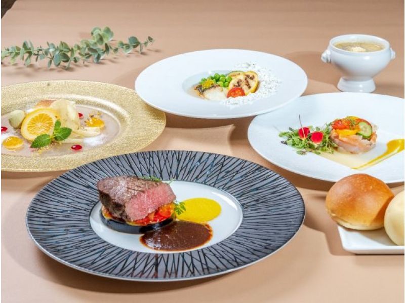 ＜2/26～3/13限定＞【トワイライト／ナイトクルーズ】カップルで乾杯♪船上の記念日プラン♪フレンチコース+乾杯ドリンク+ホールケーキ付きの紹介画像